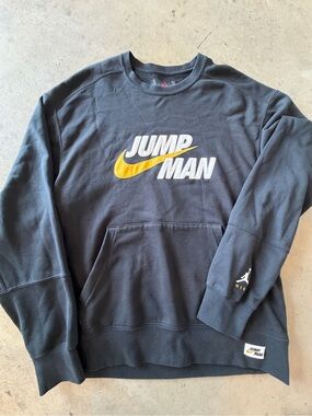 Nike Jordan Jumpman Crewneck sweatshirt black gold embroidered logo pullover men